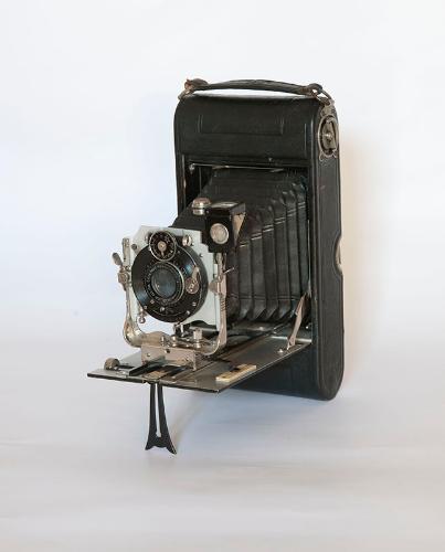 Fotocamera I.C.A. 1910 e coll. Aniceto Antilopi