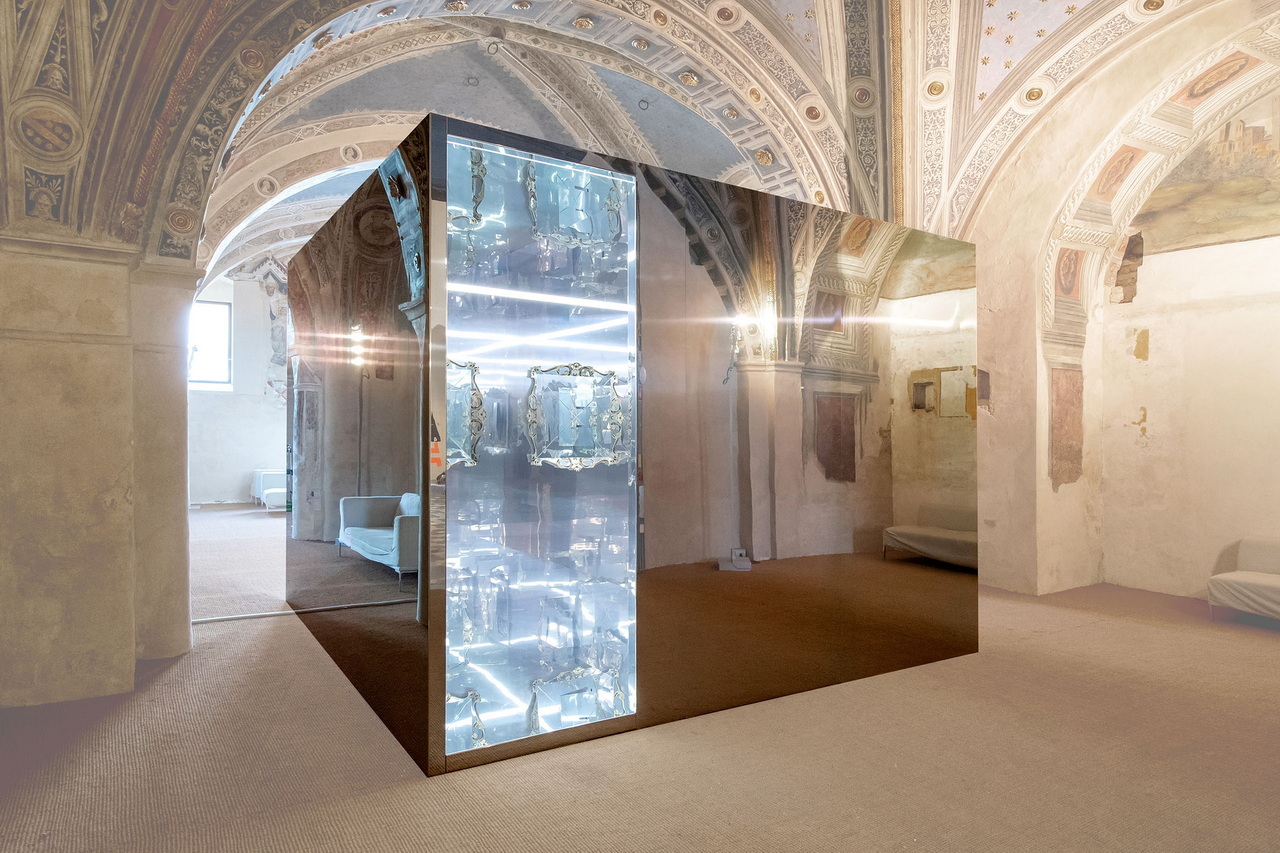 20. Lorenzo Marini Mirrotype 2021 Installation view Santa Maria della Scala Siena