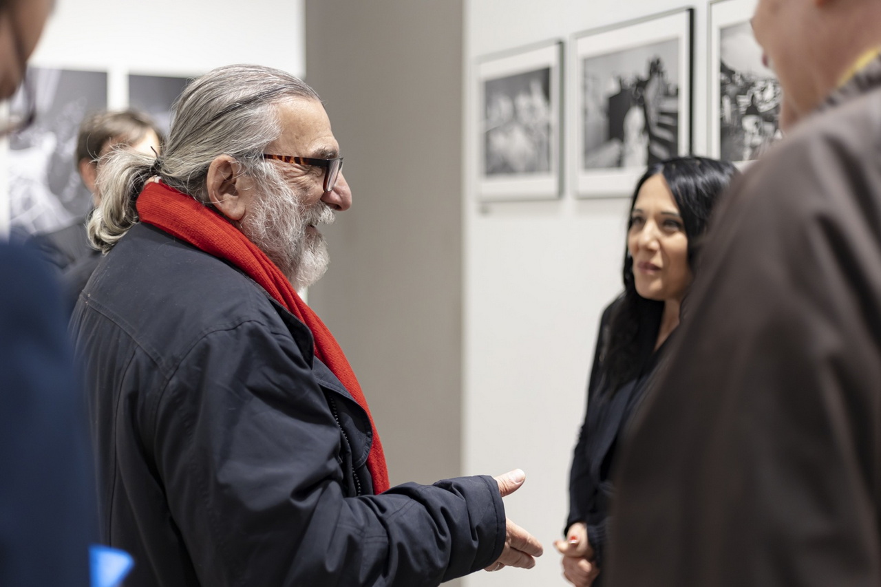 Francesco Cito con la curatrice Giusy Tigano allinaugurazione della mostra Romanzo Italiano MO.CA. Brecsia