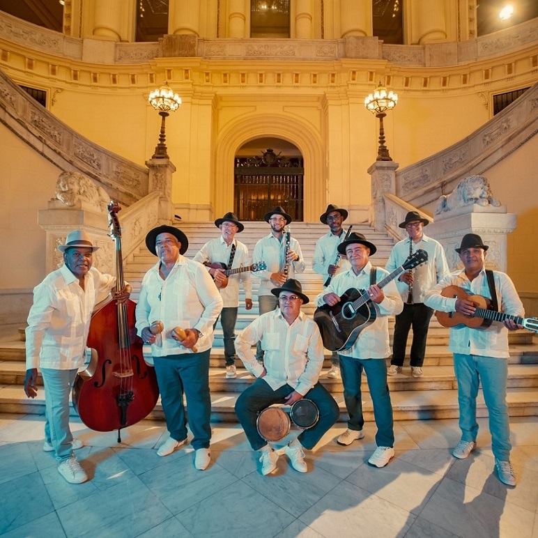 Grupo Compay Segundo di Damián Díaz
