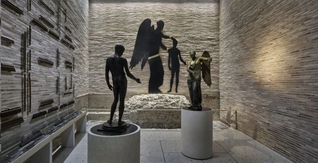 Victoria Mater: Vittoria Alata e Idolino di Pesaro