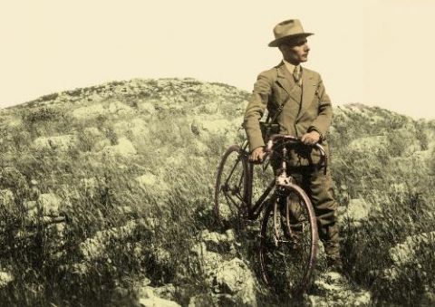 Giuseppe Palumbo, il fotografo in bicicletta
