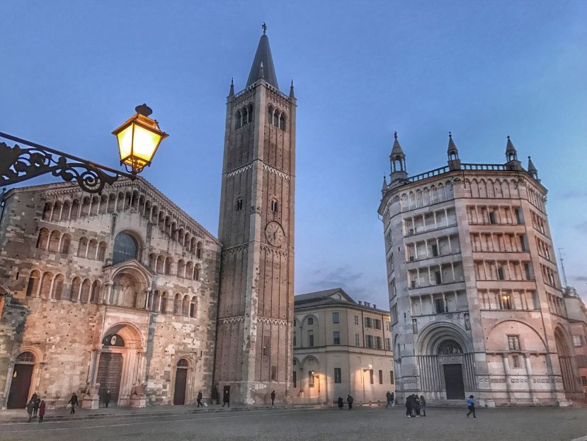 Parma, piazza duomo