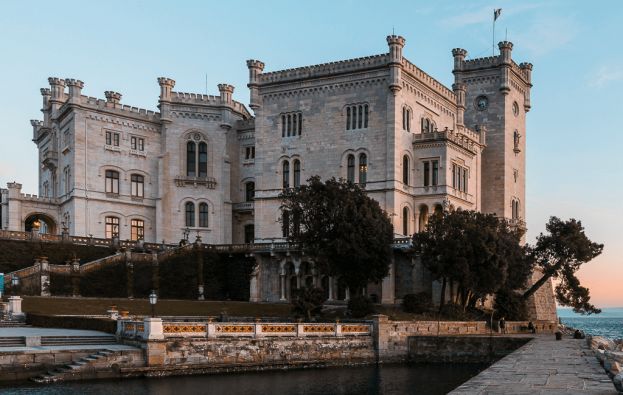 Il castello di Miramare