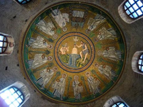 Battistero degli Ariani, la cupola a mosaico