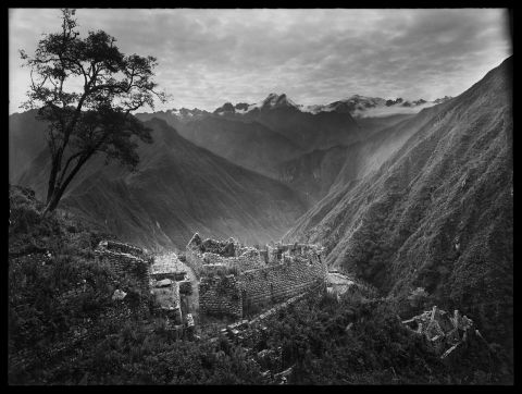 Martín Chambi, Senza titolo (Wiñay Wayna), 1941 circa© Asociación Martín Chambi