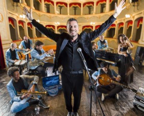 Mirko Casadei e l'orchestra Casadei: il tour estivo 2018