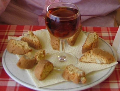 Vin Santo e cantuccini